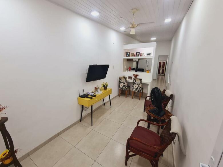 Excelente Casa Com Garagem E 3 Quartos Praia Dos Anjos