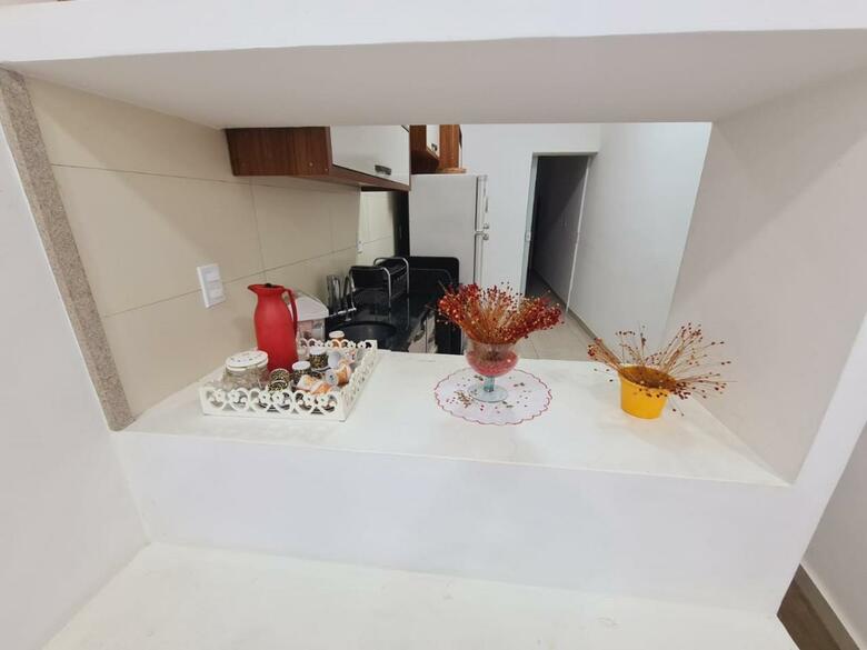 Excelente Casa Com Garagem E 3 Quartos Praia Dos Anjos