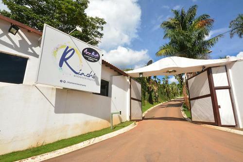Hostal Riachi Pousada