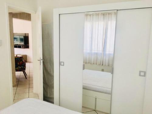 Apartamento Apto Rep Argentina - 105 - 02 Qts E Acesso � Praia