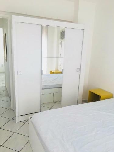 Apartamento Apto Rep Argentina - 105 - 02 Qts E Acesso � Praia