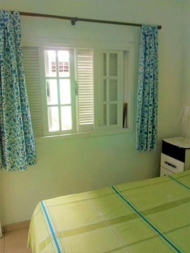Quarto Com Wifi A 4 Min A P� Da Praia Em Bertioga