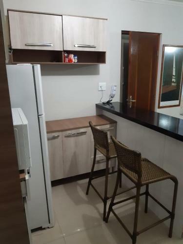 Apartamento Condom�nio Terra de Geliade