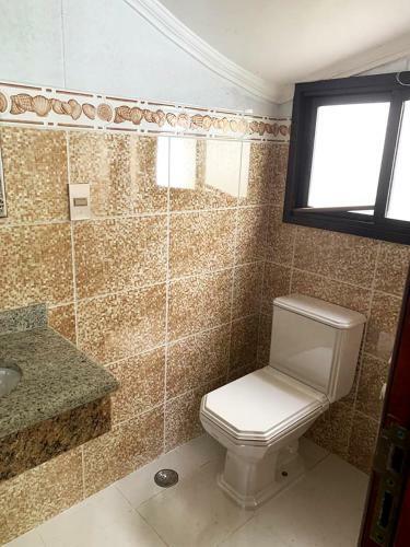 Sobrado Com Wifi, Piscina E Churrasq Em Riviera