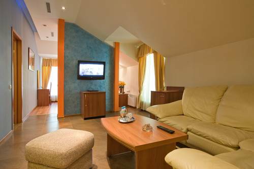 Cron Hotel