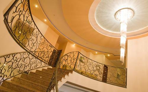 Cron Hotel