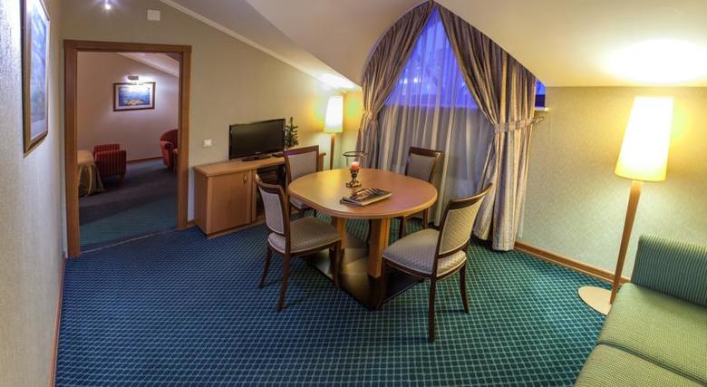 Akvarel Hotel
