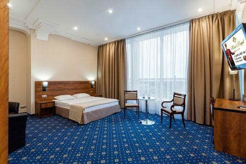 Royal Hotel