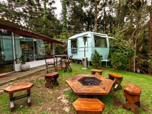 Hostal Villa Vintage Campos Traillers Piscina Internet E Churrasqueira