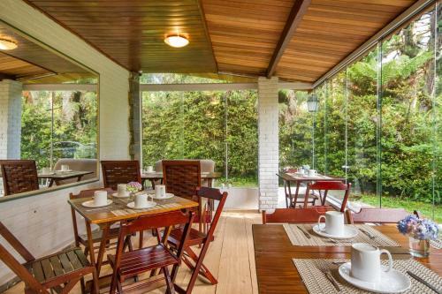 Hostal Villa Vintage Campos Traillers Piscina Internet E Churrasqueira