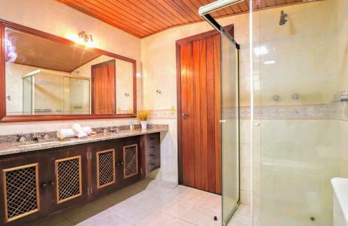 Villa Viena - Mans�o Em Condom�nio de Luxo No Capivari