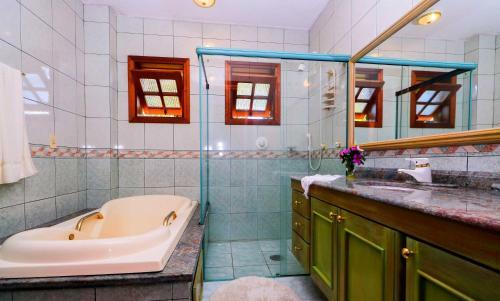 Villa Viena - Mans�o Em Condom�nio de Luxo No Capivari