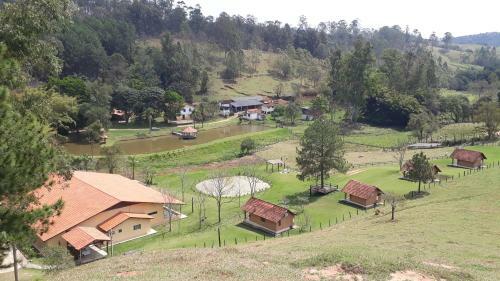 Hostal Pousada Colar de Ouro Chal�s