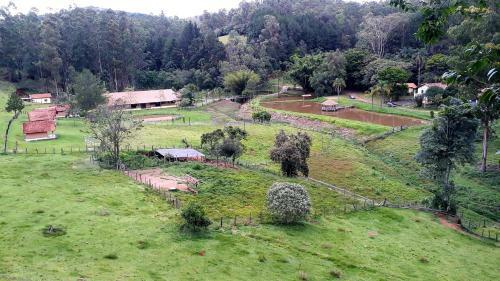 Hostal Pousada Colar de Ouro Chal�s