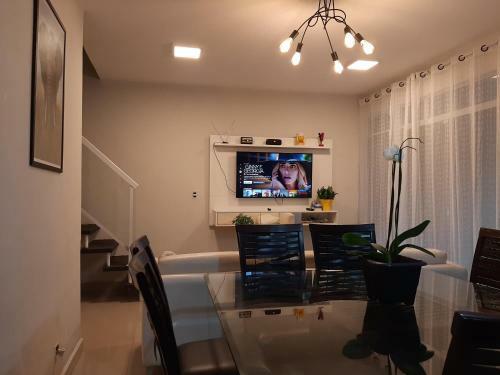 Linda Casa Rio Tavares Com Piscina