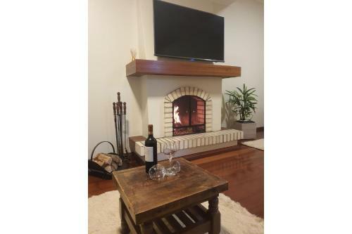 Apartamento 4 Quartos, 4 Banheiros, 150m Da Rua Coberta
