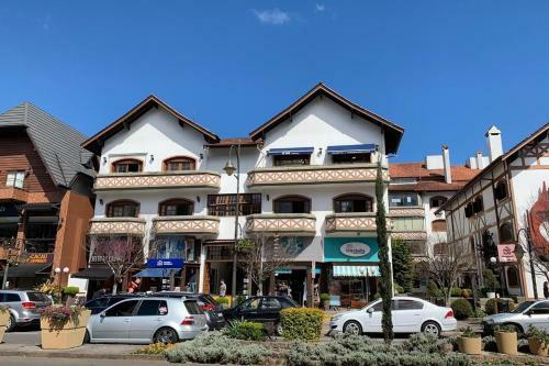 Apartamento 4 Quartos, 4 Banheiros, 150m Da Rua Coberta