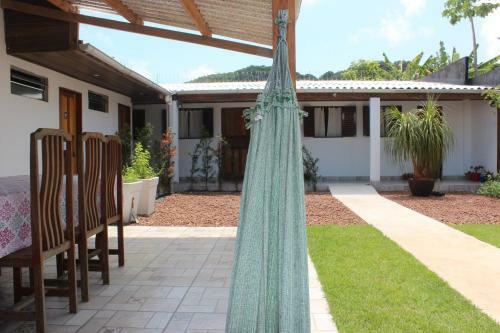 Hostal Casamar Hostel E Camping Guaruj�
