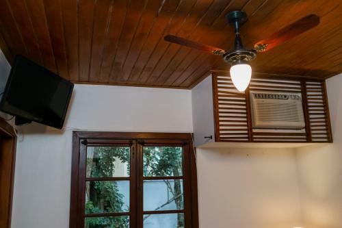 Hostal Canto Das Laranjeiras Beach Club Guaiuba