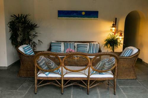 Hostal Canto Das Laranjeiras Beach Club Guaiuba