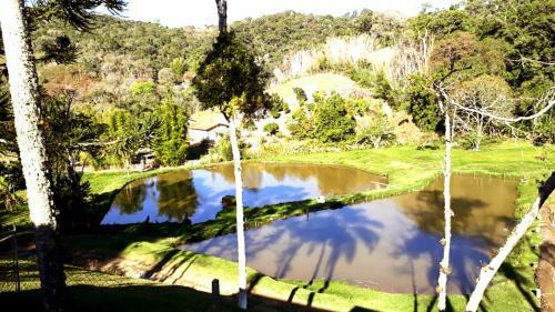 Ch�cara C Piscina Churrasqueira E Wi-fi Em Ibi�na