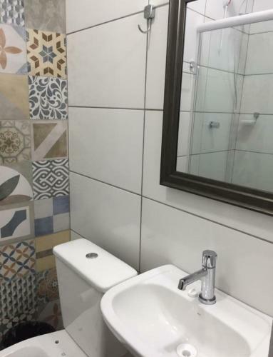 Praia Brava Guest House Su�tes