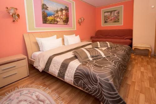 Shakhter Hotel