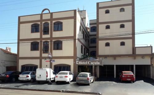 Hotel Ca�ula