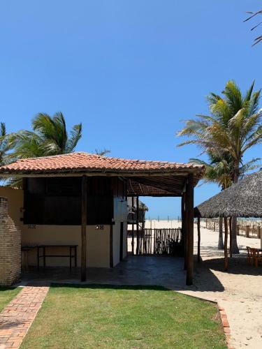 Hostal Chal�s Macap� Beach