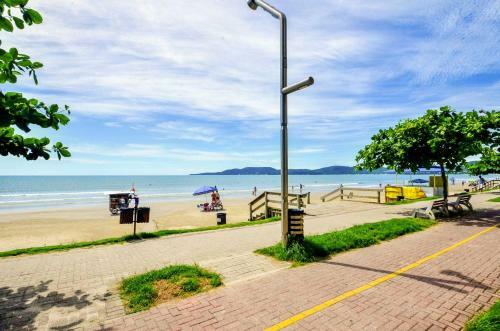 Apartamento Apto A Beira Mar Com Churrasq Privativa Em Itapema