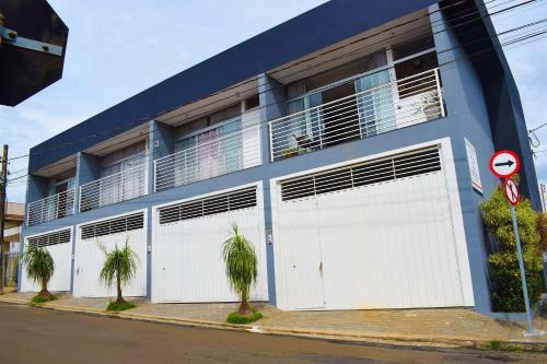 Apartamento Novo, Completo E Bem Localizado.