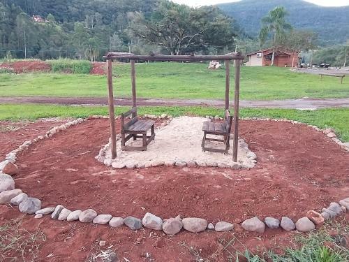 Pousada Figueira Do Rio Do Boi Chal� Ambar