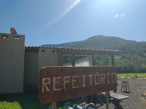 Pousada Figueira Do Rio Do Boi Chal� Ambar