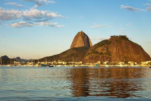 Hostal Simple Single Room Botafogo, Copacabana Beach