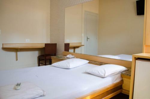 Hotel Hostal (Adults Only)