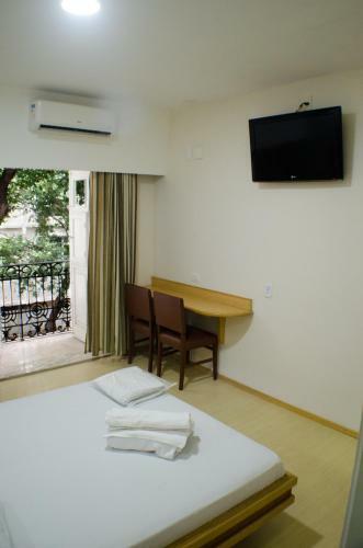 Hotel Hostal (Adults Only)