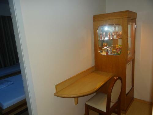Hotel Hostal (Adults Only)