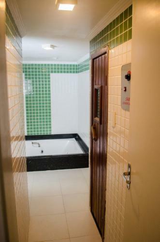 Hotel Hostal (Adults Only)