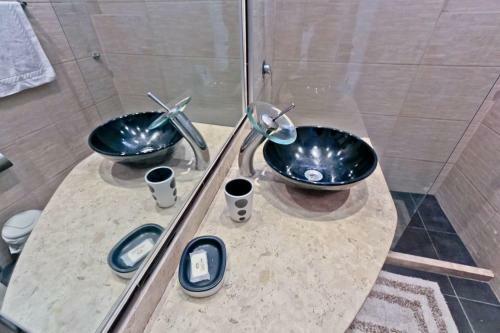 Apartamento #202 - 2 Bedroom On Beach Block