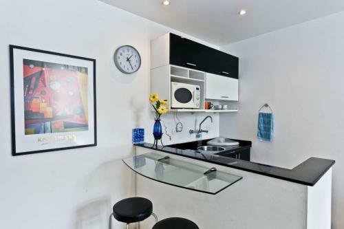 Apartamento #202 - 2 Bedroom On Beach Block