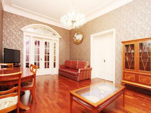 Apartlux Mayakovskaya Deluxe