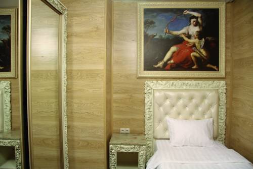 Sunflower Avenue Hotel Moscow