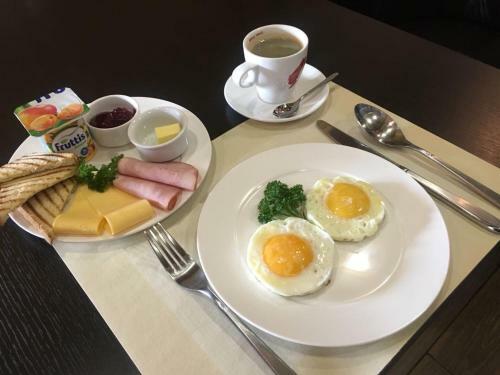 Tolstogo City Hotel