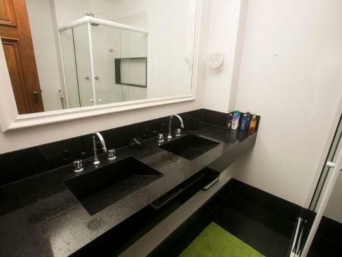 Bel�ssimo Apartamento Na Barra Da Tijuca