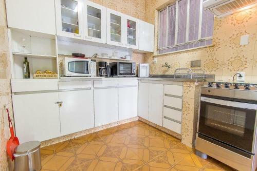 Apartamento 3 Quartos Ao Lado Da Praia de Copacabana E Arpoador!