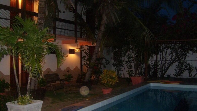 Hostal Pousada Bougainville