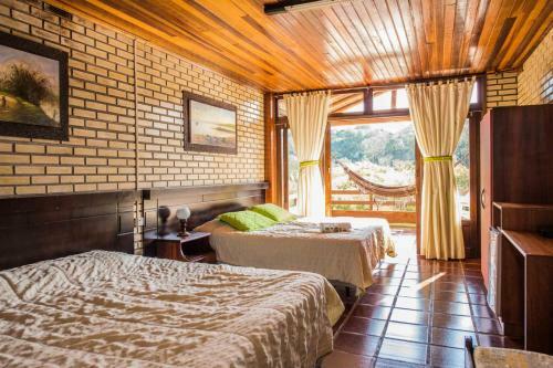 Hotel Fazenda Tr�s Cascatas