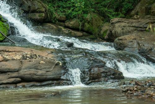 Hotel Fazenda Tr�s Cascatas
