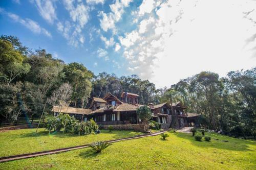 Hotel Fazenda Tr�s Cascatas
