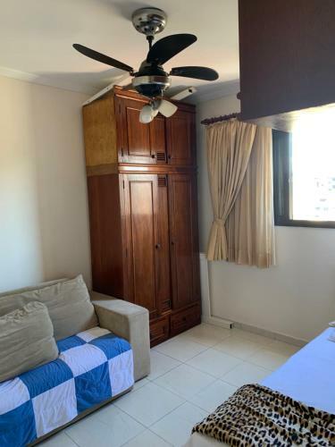 Apartamento Canto Do Forte de 130m2, Apenas 100mts Da Praia